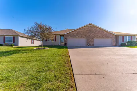 520 S Ninth Ave, Haubstadt, IN 47639
