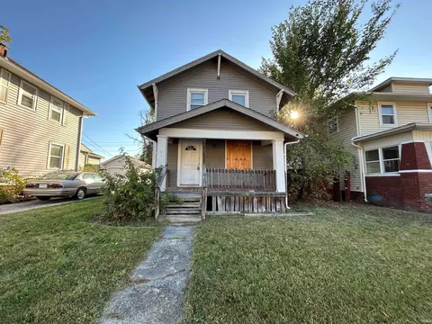 3415 Smith St, Fort Wayne, IN 46806