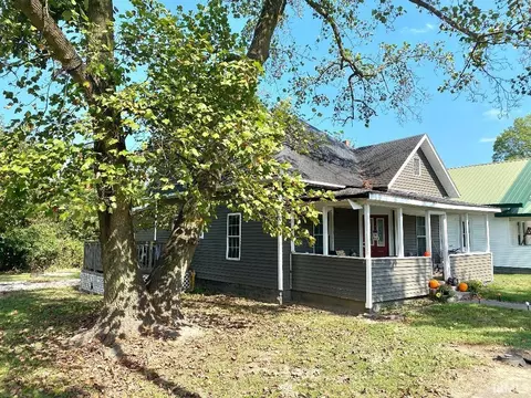 Exterior - 8065 E Terhune St, Dugger, IN 47848 photo 2 of 7