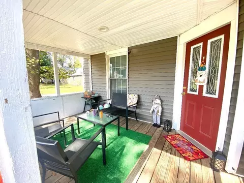 Exterior - 8065 E Terhune St, Dugger, IN 47848 photo 6 of 7