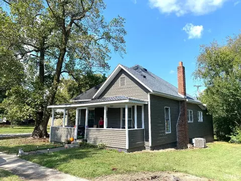 Exterior - 8065 E Terhune St, Dugger, IN 47848 photo 1 of 7
