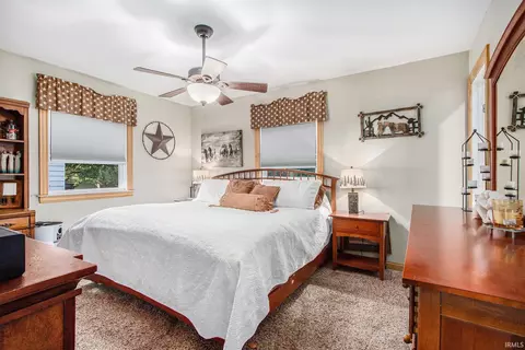 16672 Valley Forge Ln, Granger, IN 46530 photo 14