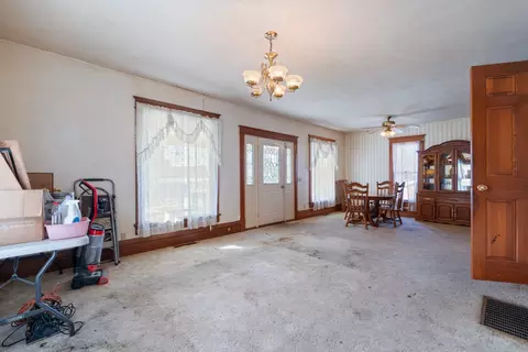 105 E Section St, Claypool, IN 46510 photo 3