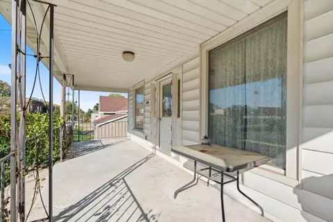 105 E Section St, Claypool, IN 46510 photo 2