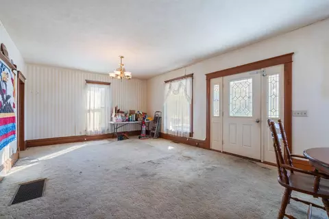 105 E Section St, Claypool, IN 46510 photo 5