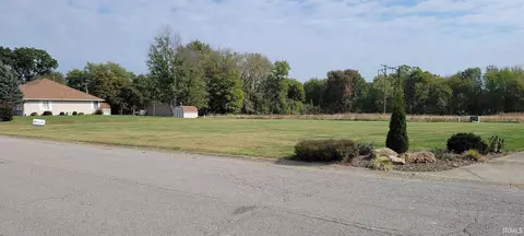 329 Meadow Ln, Linton, IN 47441