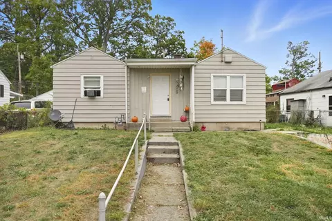 2409 Redwood Ave, Fort Wayne, IN 46803