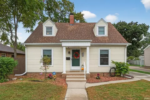 1519 Mckinley Ave, South Bend, IN 46617