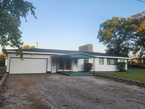107 S Park St, Oaktown, IN 47561
