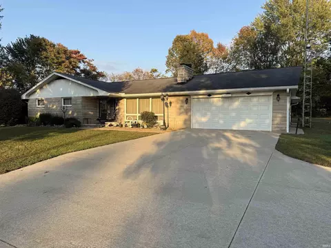 3716 Tunnelton Rd, Bedford, IN 47421