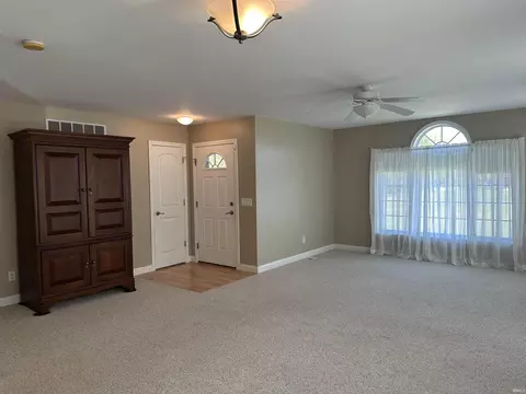 1302 W Deckard Dr, Mitchell, IN 47446 photo 5