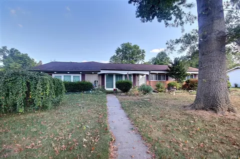 5707 Chester Blvd, Fort Wayne, IN 46819