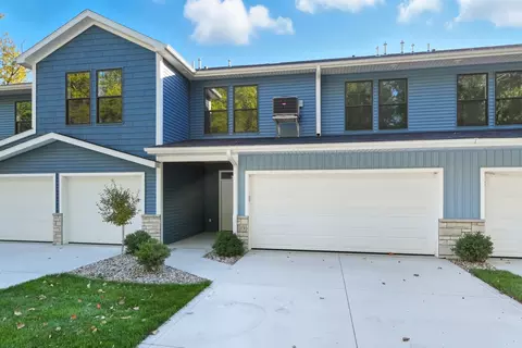 19 Lane 345 Crooked Lk, Angola, IN 46703