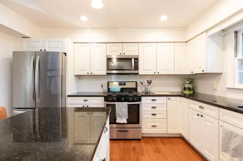 Kitchen - 1909 E Viva Dr, Bloomington, IN 47401 photo 3 of 3