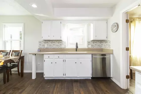 Kitchen - 12012 S Timberline Trce, Granger, IN 46530 photo 1 of 2