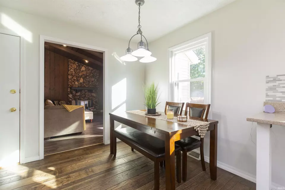 Dining - 12012 S Timberline Trce, Granger, IN 46530 photo 3 of 4