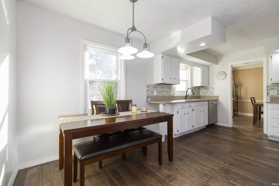 Dining - 12012 S Timberline Trce, Granger, IN 46530 photo 4 of 4
