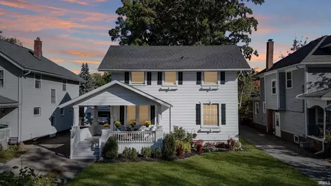 214 N Seminole Cir, Fort Wayne, IN 46807