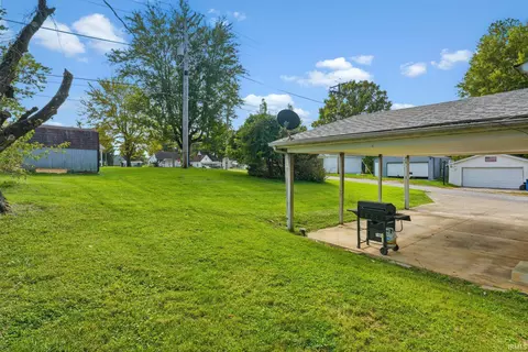 124 W Warren St, Mitchell, IN 47446 photo 21