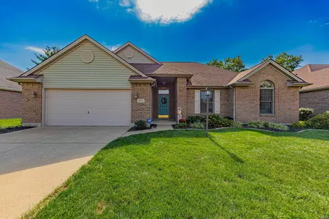 3817 Timber View Dr, Evansville, IN 47715