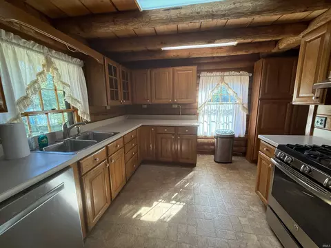 Kitchen - 6643 E 450 N, Francisco, IN 47649 photo 1 of 2