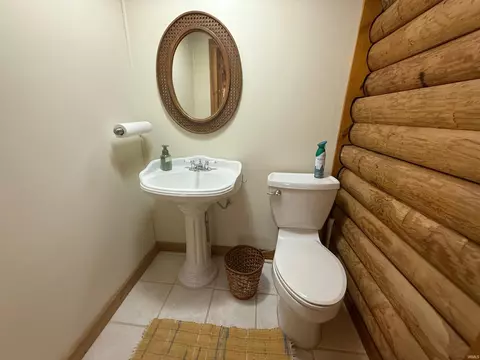 Bath - 6643 E 450 N, Francisco, IN 47649 photo 1 of 2