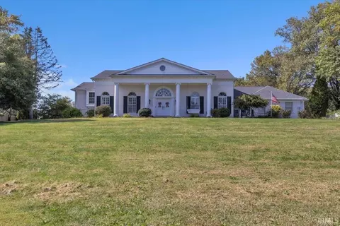 1711 Old Plank Rd, Newburgh, IN 47630