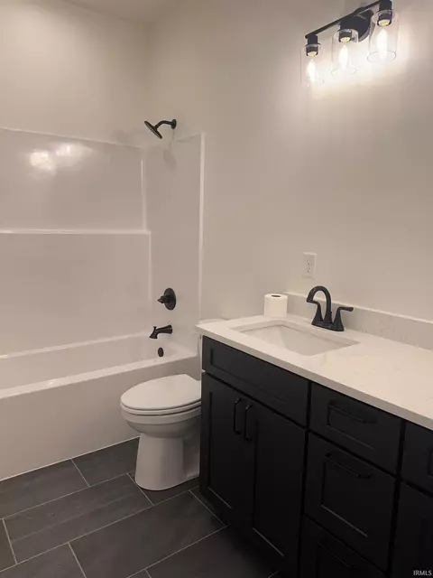 Bath - 35 Pond View Dr, Delphi, IN 46923 photo 3 of 3