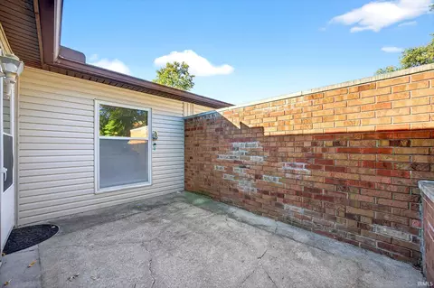 1157 E Commons Dr, Bloomington, IN 47401 photo 5