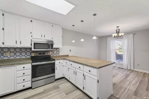 1157 E Commons Dr, Bloomington, IN 47401 photo 17