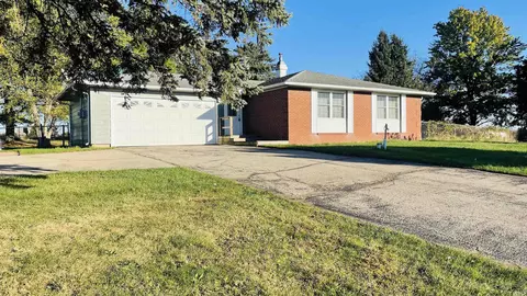 3768 S 275 E Rd, Warsaw, IN 46580