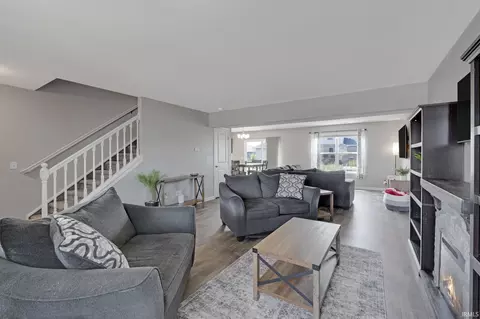 10216 Runabay Cv, New Haven, IN 46774