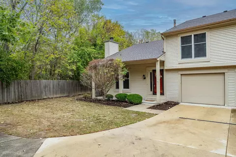 4225 Crofton Ct, Fort Wayne, IN 46835