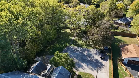 Exterior - 823 N Maple St, Bloomington, IN 47404 photo 2 of 2