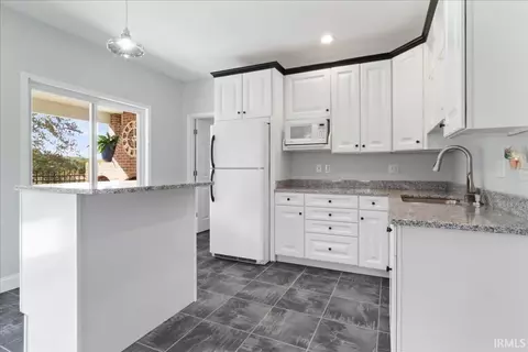 2115 Cobblestone Rd, Jasper, IN 47546 photo 30
