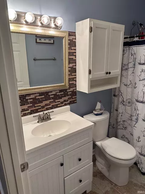 166 J Hunter Dr, Bedford, IN 47421 photo 9