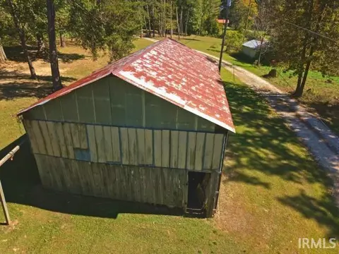 843 Earl Rd, Mitchell, IN 47446 photo 4