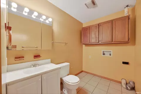 Bath - 664 12 E Heather Dr, Bloomington, IN 47401 photo 3 of 3