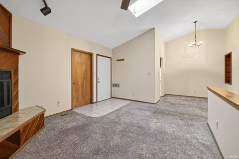 Living - 664 12 E Heather Dr, Bloomington, IN 47401 photo 3 of 9