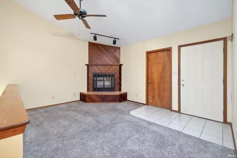 Living - 664 12 E Heather Dr, Bloomington, IN 47401 photo 4 of 9