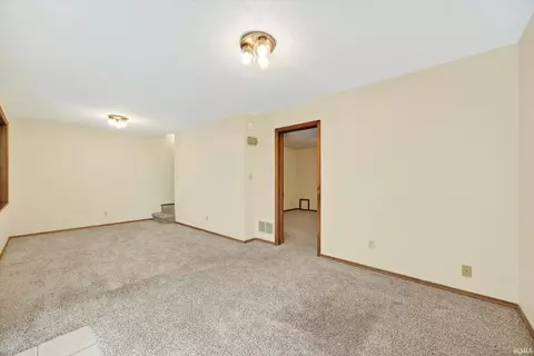 Living - 664 12 E Heather Dr, Bloomington, IN 47401 photo 9 of 9