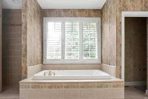 Bath - 3801 E Mabels Way, Bloomington, IN 47408 photo 1 of 1