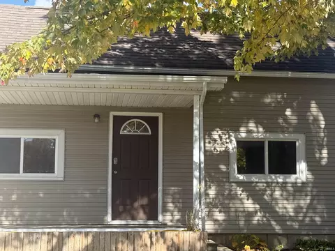 916 W Harrison St, Hartford City, IN 47348