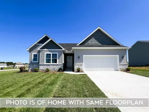 11377 Albany Ridge Dr, Osceola, IN 46561