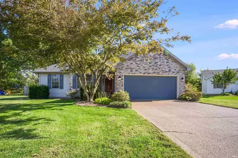 2014 Glen Moor Rd, Evansville, IN 47715