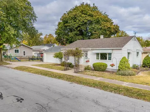 402 Clayton Ave, Fort Wayne, IN 46808