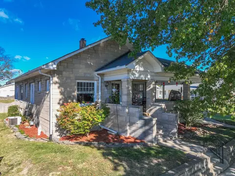 2021 Park Ave, Bedford, IN 47421