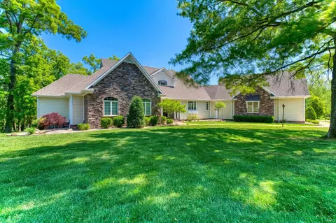 14135 Worthington Ct, Evansville, IN 47725
