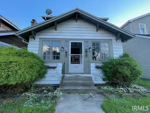 1160 E Indiana Ave, South Bend, IN 46613