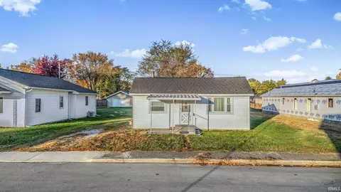 834 Maple St, Tipton, IN 46072